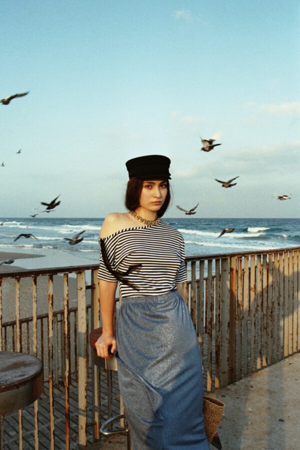 ONE-SHOULDER STRIPED CROPED TOP