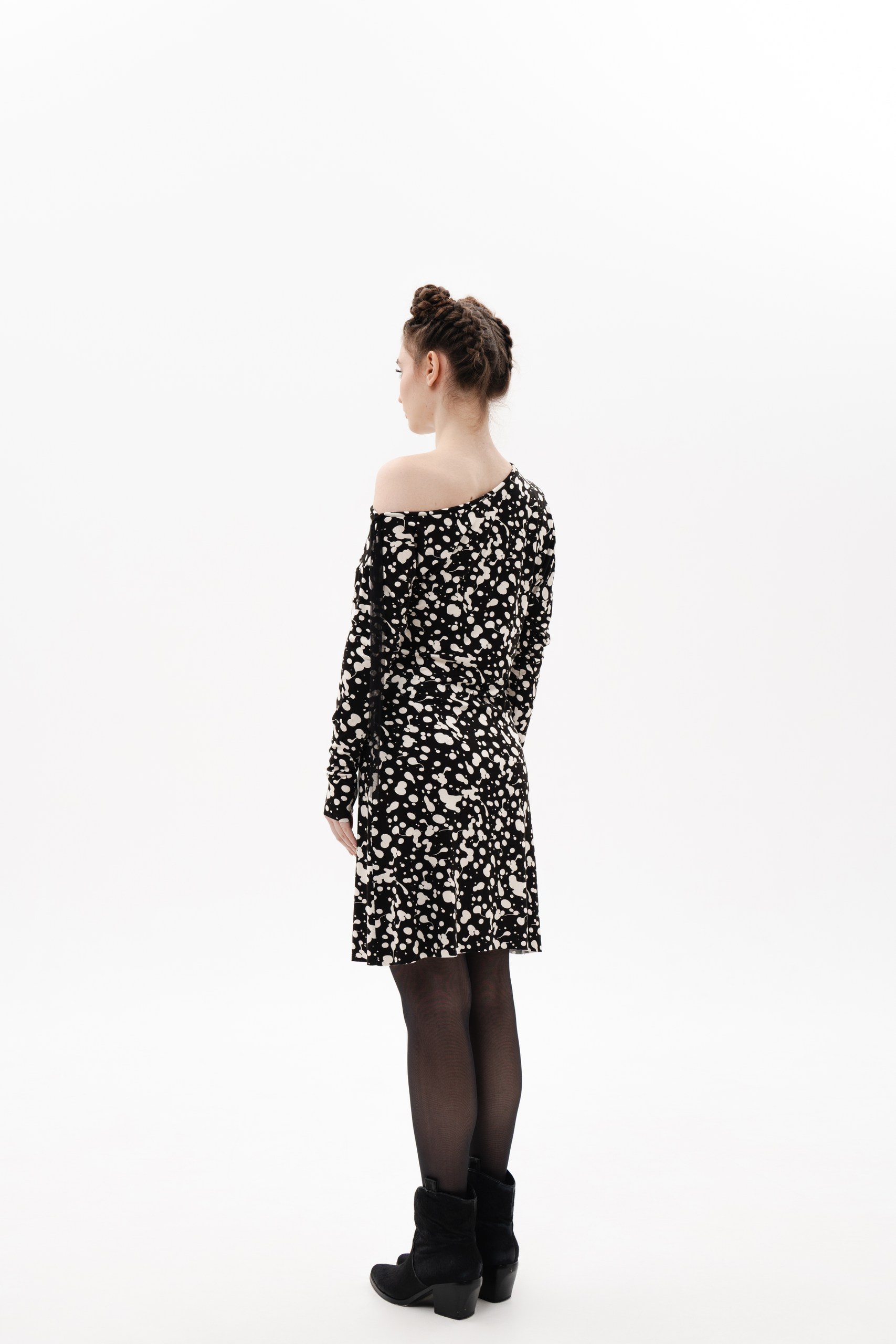 ONE-SHOULDER PRINT BLACK DRESS - Image 7