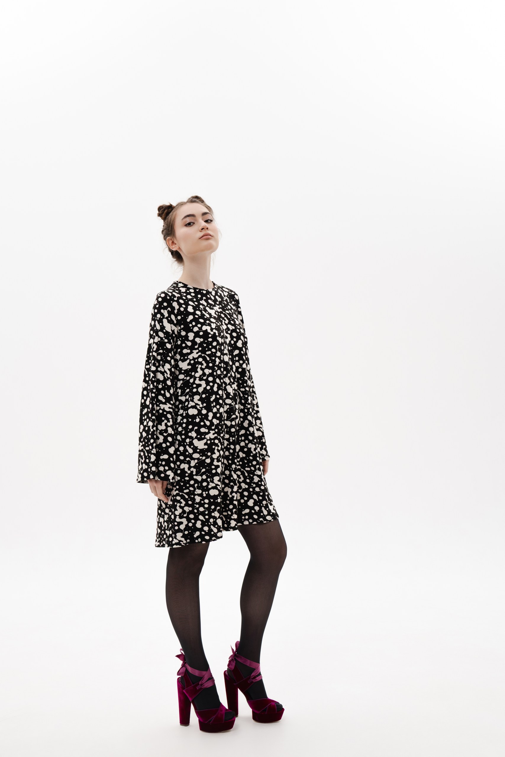 PRINT BLACK DRESS — WIDE SILHOUETTE - Image 9